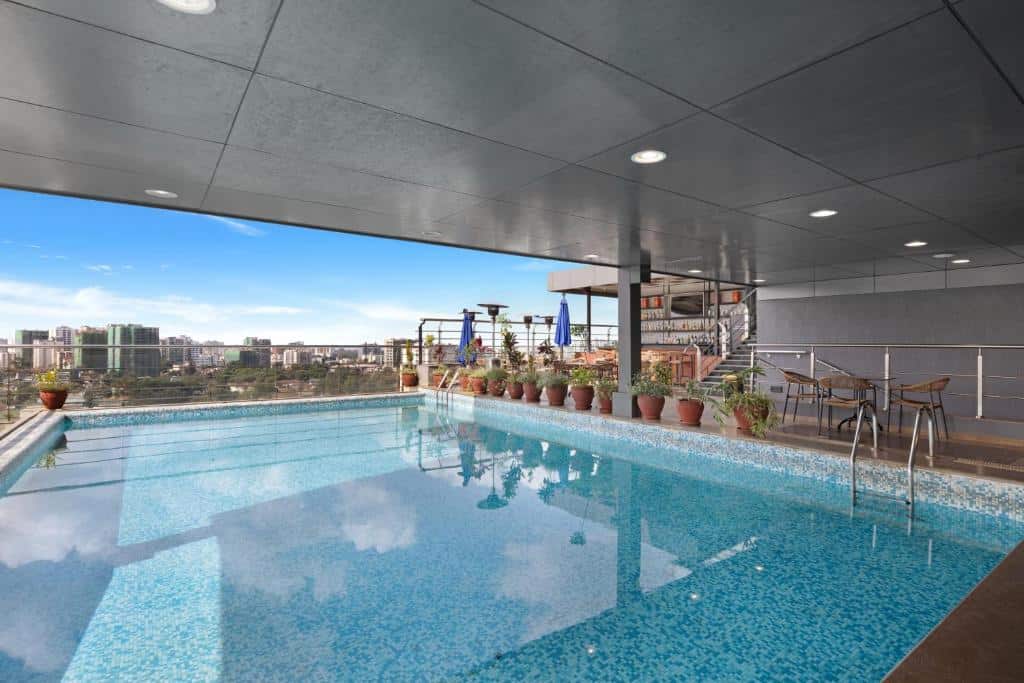 golden tulips westlands nairobi piscine