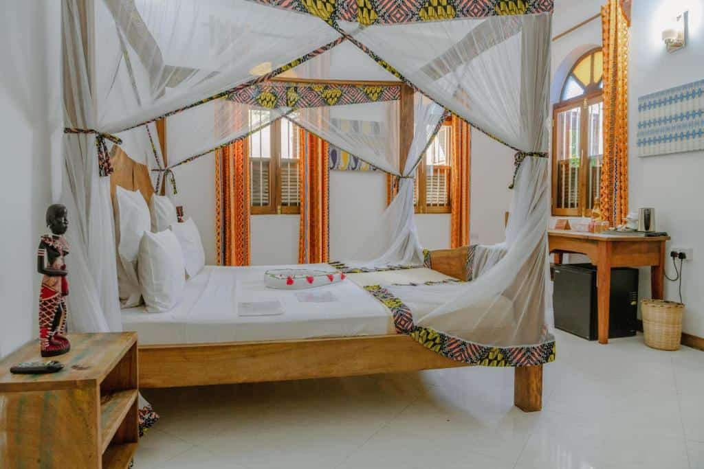 shoki shoki hotel stone town