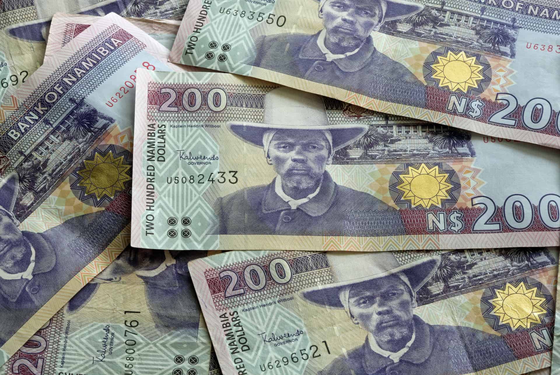 dolares namibia